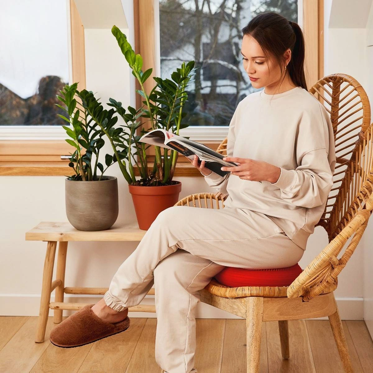 Dwustronna poduszka sensomotoryczna do treningu MED+ 33 cm . Dwustronna poduszka sensomotoryczna do treningu MED+ 33 cm .